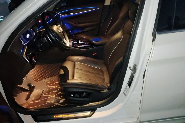 Used BMW 5 Series 2022 Updated 530Li Luxury Edition Premium Package Left Front Seat