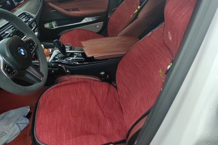 Used BMW 5 Series 2022 Restyled 530Li Leading Edition M Sport Package Left Front Seat