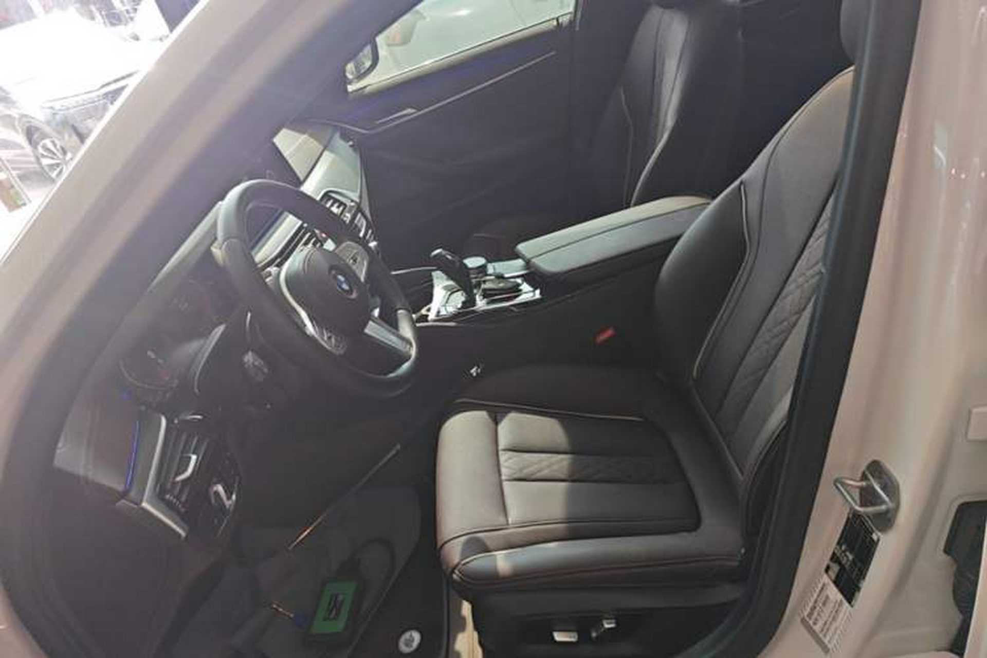 Used BMW 5 Series 2022 Second Facelift 530Li Leading Edition M Sport Package Left Front Seat