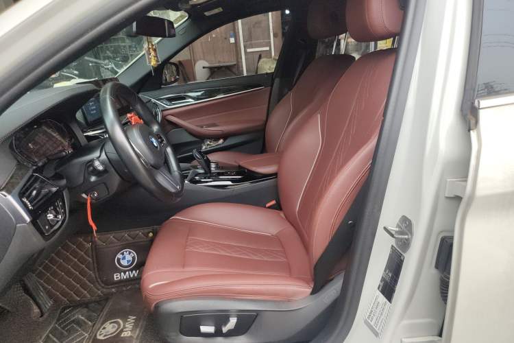 Used BMW 5 Series 2022 Restyled 525Li M Sport Package Left Front Seat