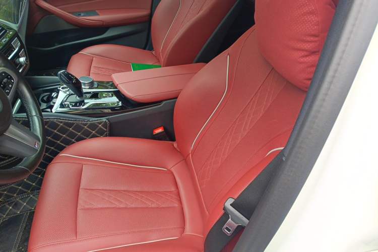 Used BMW 5 Series 2022 Restyled 525Li M Sport Package Left Front Seat
