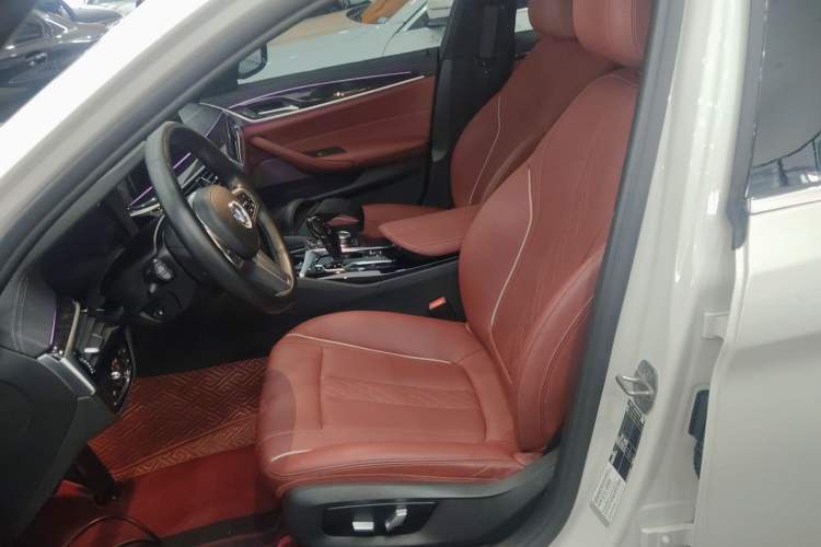 Used BMW 5 Series 2022 Restyled 525Li M Sport Package Left Front Seat