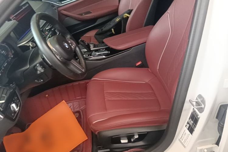 Used BMW 5 Series 2022 Second Facelift 530Li Leading Edition M Sport Package Left Front Seat