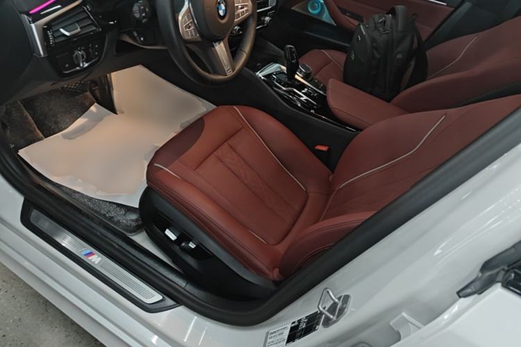 Used BMW 5 Series 2022 Second Facelift 525Li M Sport Package Left Front Seat