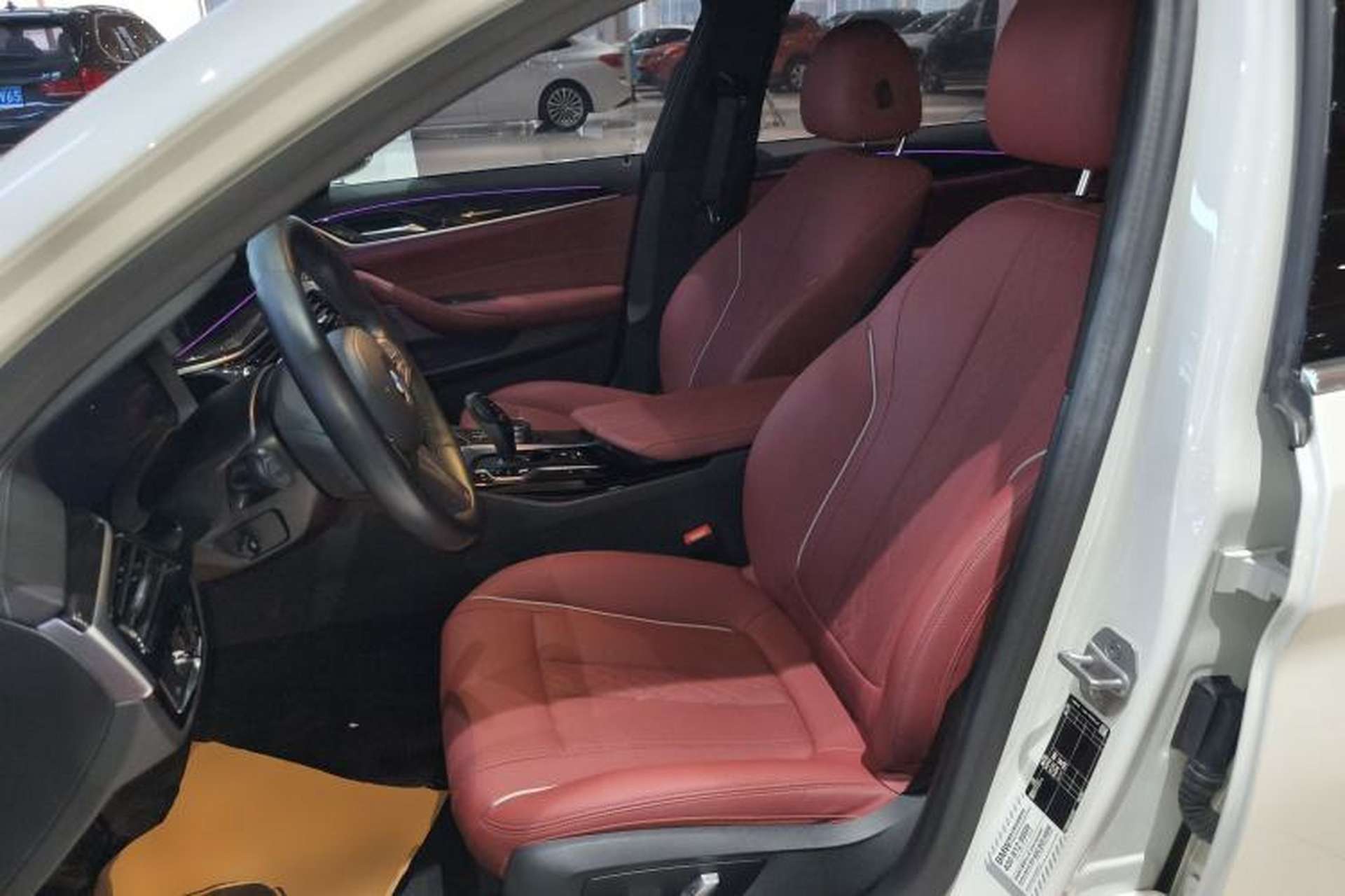 Used BMW 5 Series 2022 Second Facelift 525Li M Sport Package Left Front Seat