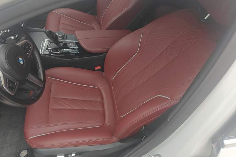 Used BMW 5 Series 2022 Revised Version 530Li xDrive M Sport Package Left Front Seat
