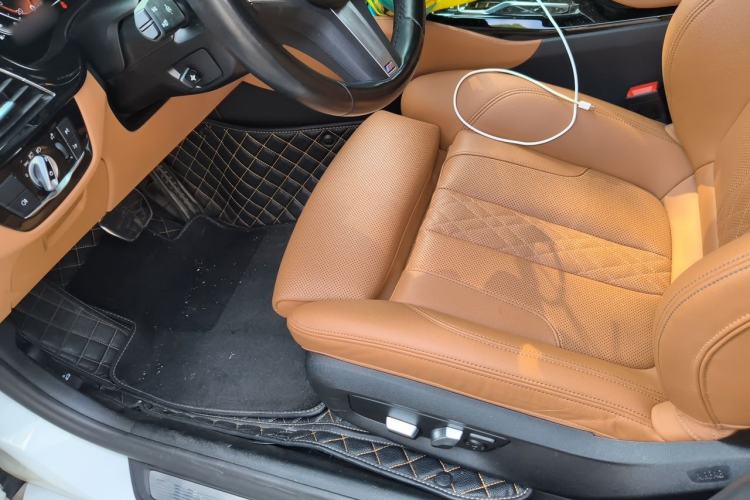 Used BMW 5 Series 2022 Updated 530i M Sport Package Left Front Seat