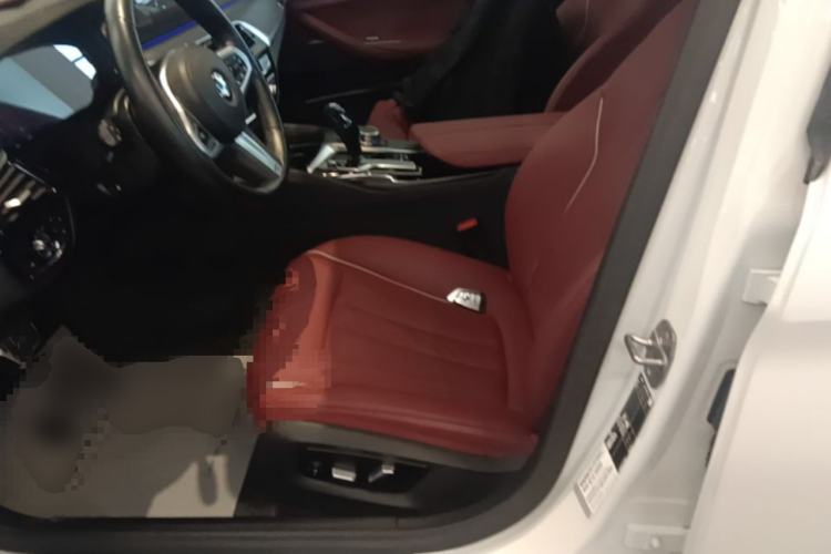 Used BMW 5 Series 2022 Second Facelift 530Li Leading Edition M Sport Package Left Front Seat