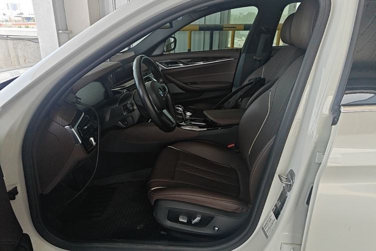 Used BMW 5 Series 2022 Restyled 525Li M Sport Package Left Front Seat