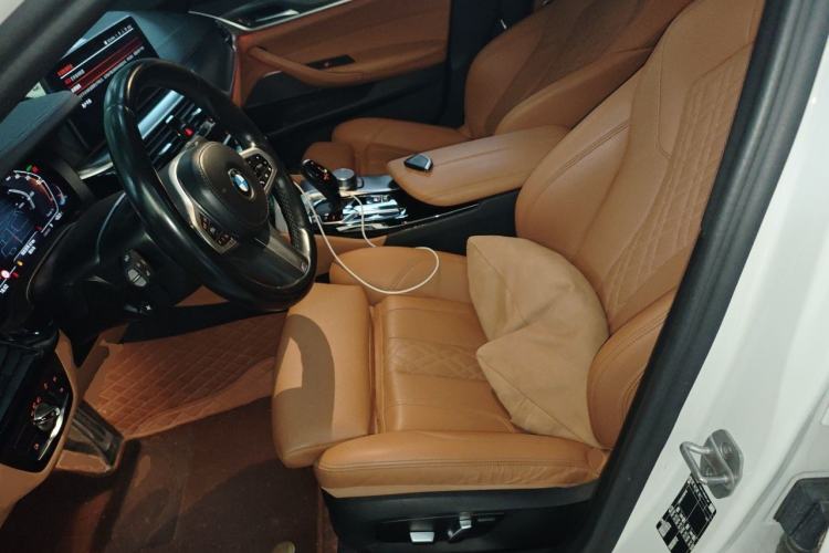 Used BMW 5 Series 2022 Restyled 525i M Sport Package Left Front Seat