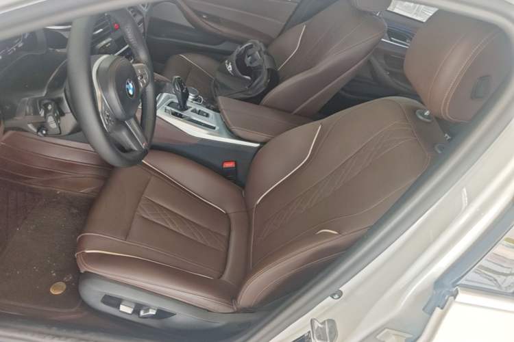 Used BMW 5 Series 2022 Second Facelift 525Li M Sport Package Left Front Seat
