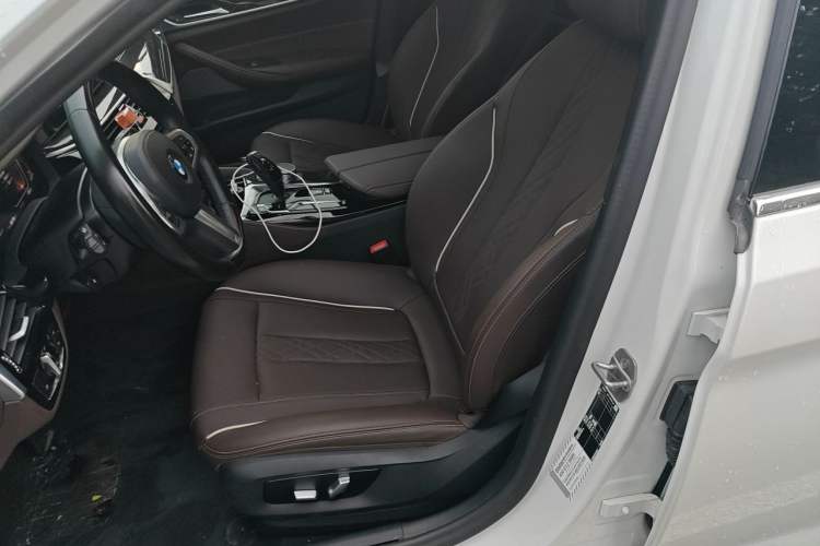 Used BMW 5 Series 2022 Restyled 525Li M Sport Package Left Front Seat