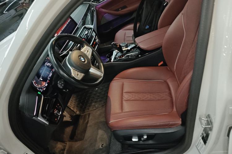Used BMW 5 Series 2022 Second Facelift 525Li M Sport Package Left Front Seat