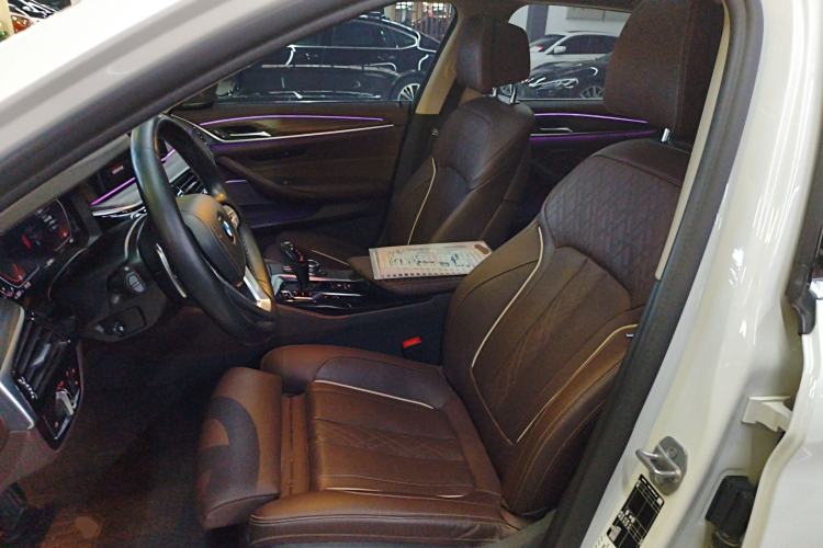 Used BMW 5 Series 2022 Second Facelift 530Li Luxury Edition Premium Package Left Front Seat
