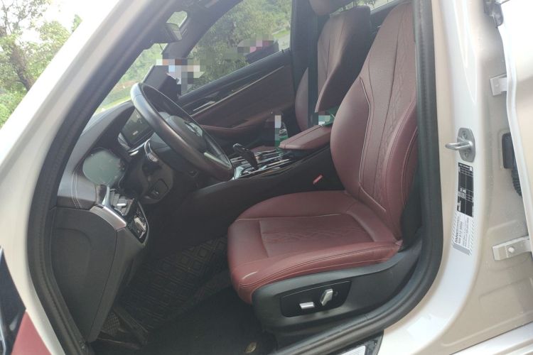 Used BMW 5 Series 2022 Restyled 525Li M Sport Package Left Front Seat