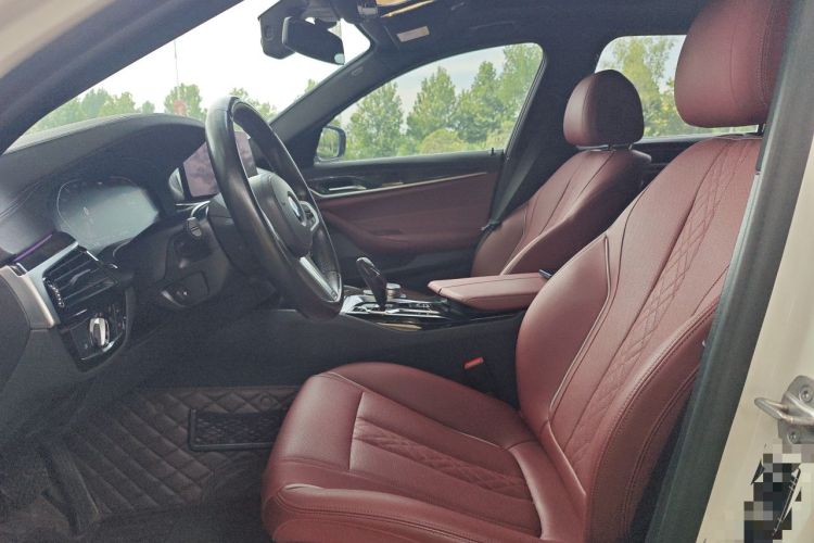 Used BMW 5 Series 2022 Restyled 525Li M Sport Package Left Front Seat