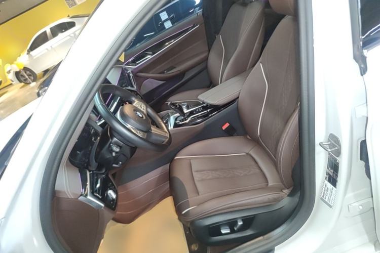 Used BMW 5 Series 2022 Second Facelift 525Li M Sport Package Left Front Seat