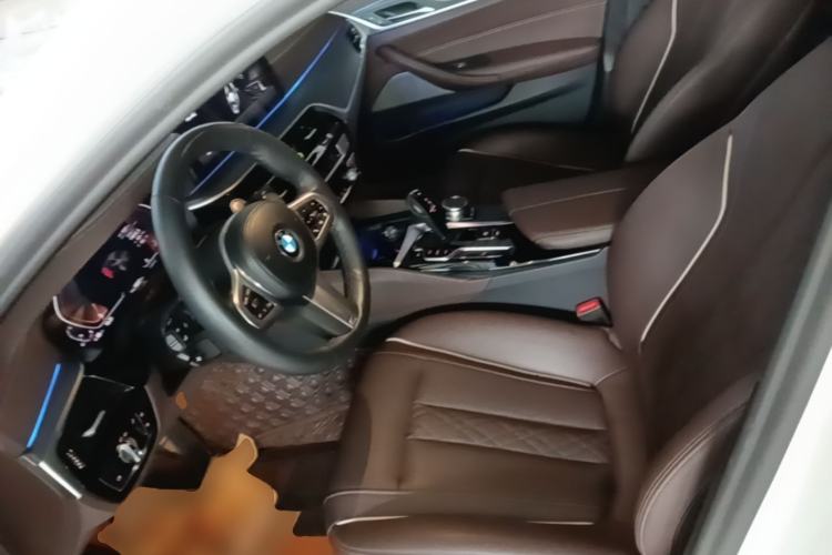 Used BMW 5 Series 2022 Second Facelift 530Li Leading Edition M Sport Package Left Front Seat