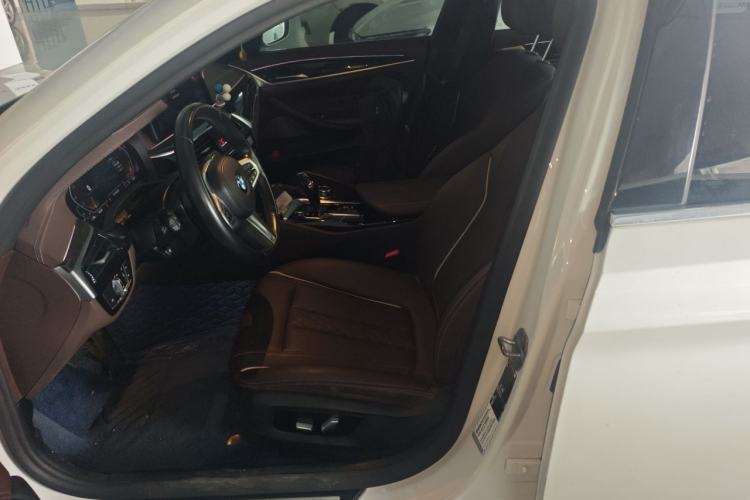 Used BMW 5 Series 2022 Restyled 525Li M Sport Package Left Front Seat