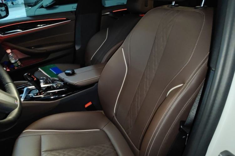 Used BMW 5 Series 2022 Restyled 525Li M Sport Package Left Front Seat
