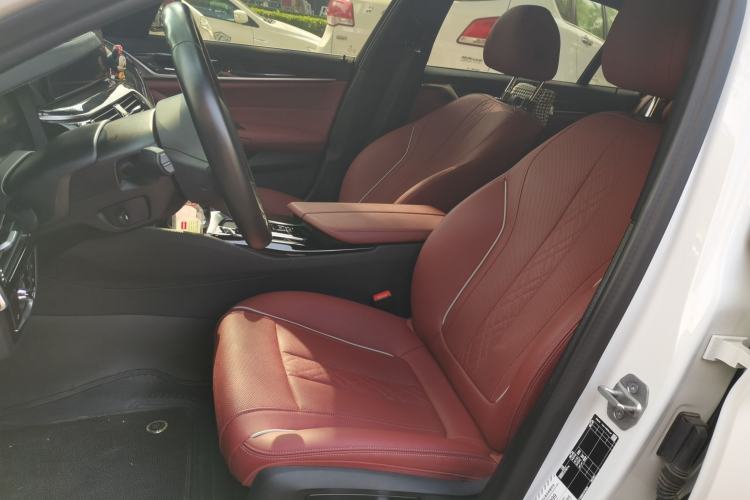 Used BMW 5 Series 2022 Restyled 525Li M Sport Package Left Front Seat