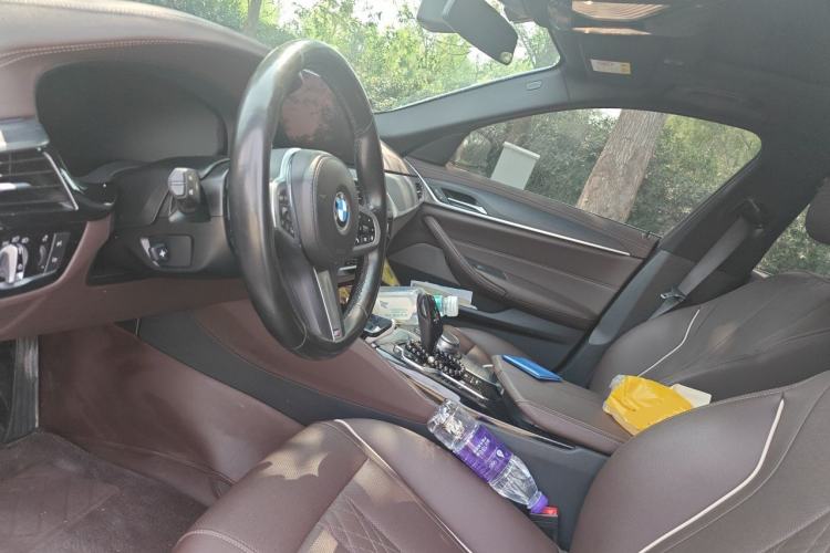 Used BMW 5 Series 2022 Second Facelift 530Li Leading Edition M Sport Package Left Front Seat