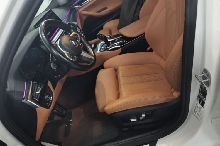 Used BMW 5 Series 2022 Restyled 525i M Sport Package Left Front Seat