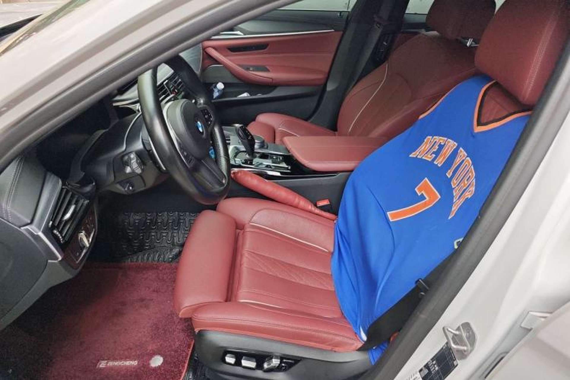 Used BMW 5 Series 2022 530Li Luxury Edition M Sport Package Left Front Seat