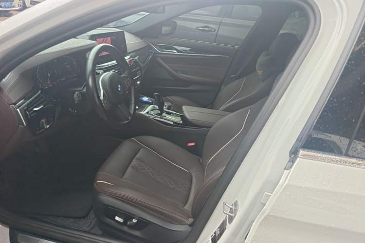Used BMW 5 Series 2022 Second Facelift 525Li M Sport Package Left Front Seat