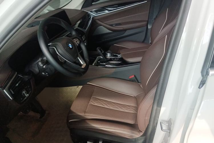 Used BMW 5 Series 2022 Second Facelift 525Li Luxury Package Left Front Seat