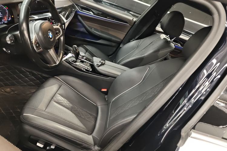 Used BMW 5 Series 2022 Restyled 525Li M Sport Package Left Front Seat