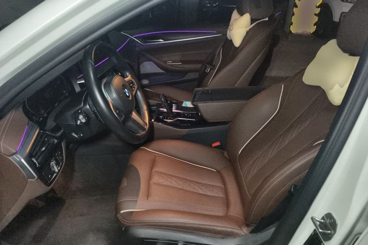 Used BMW 5 Series 2022 530Li Leading Model M Sport Package Left Front Seat