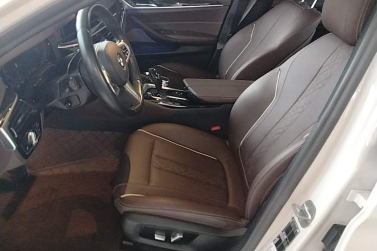 Used BMW 5 Series 2022 Second Facelift 525Li M Sport Package Left Front Seat