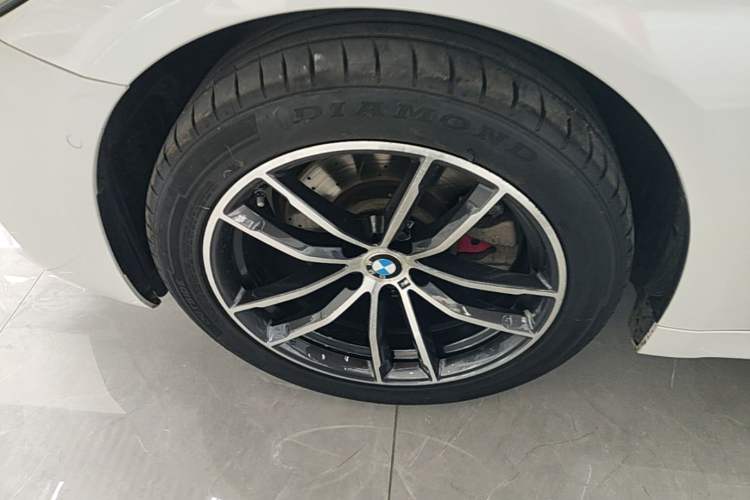 Used BMW 5 Series 2022 Restyled 525Li M Sport Package Left Front Wheel Hub