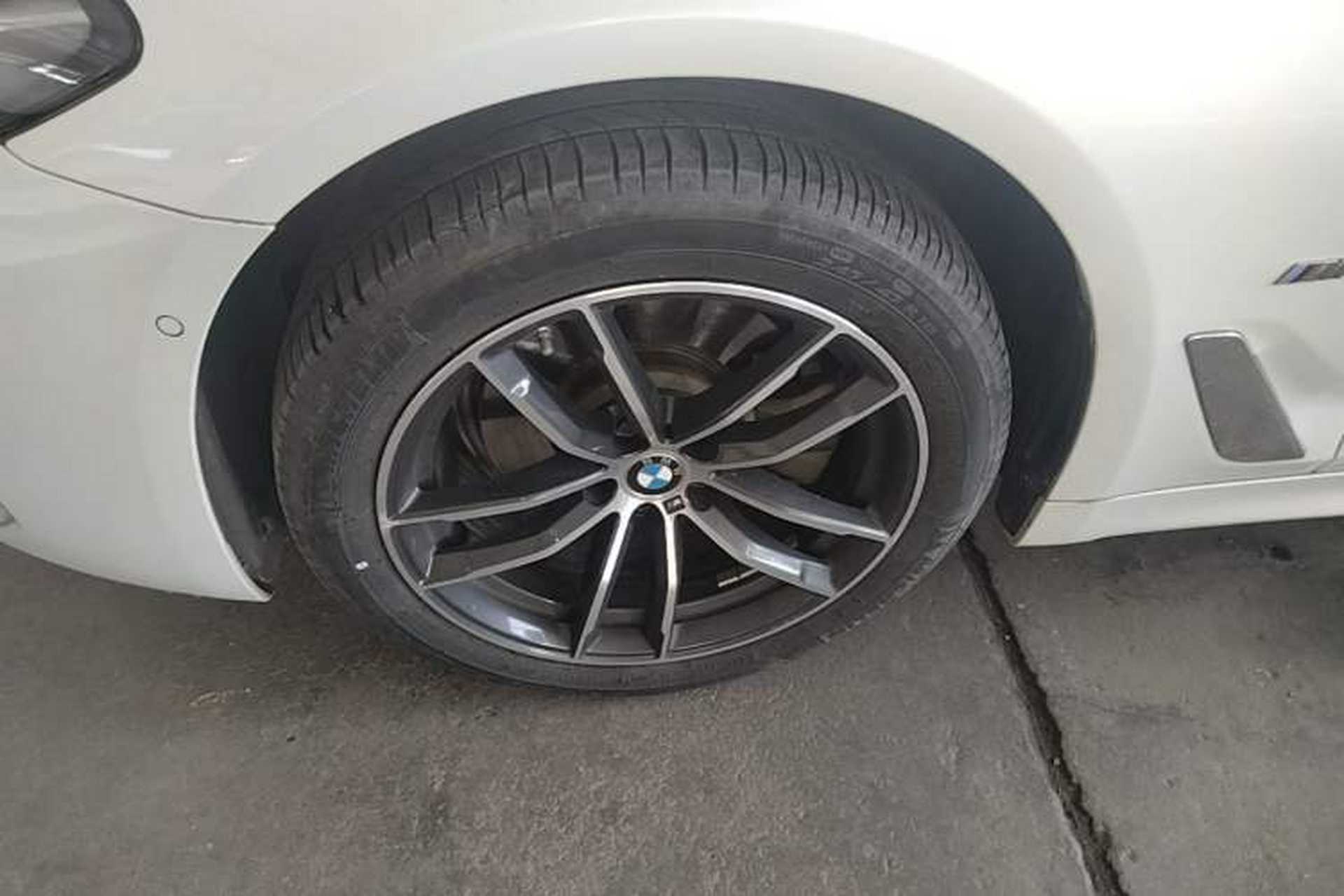Used BMW 5 Series 2022 Restyled 525Li M Sport Package Left Front Wheel Hub