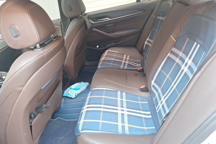 Used BMW 5 Series 2022 Revised Version 530Li xDrive M Sport Package Left Rear Seat