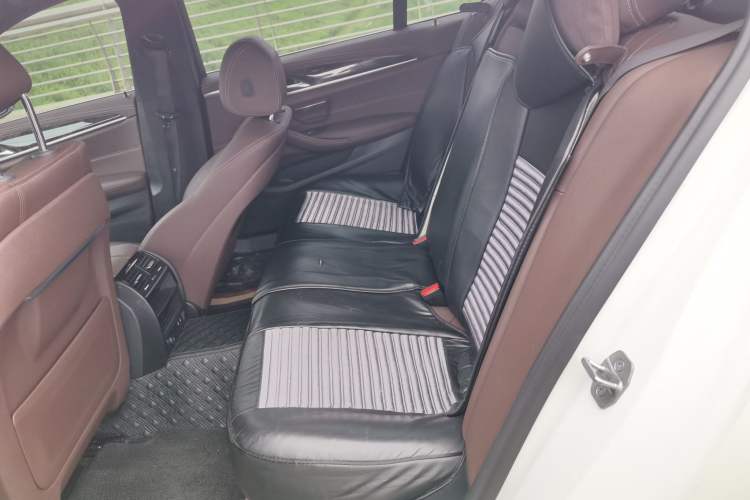 Used BMW 5 Series 2022 Restyled 525Li M Sport Package Left Rear Seat