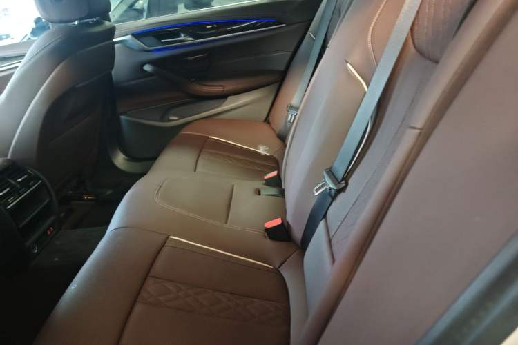 Used BMW 5 Series 2022 Second Facelift 525Li M Sport Package Left Rear Seat