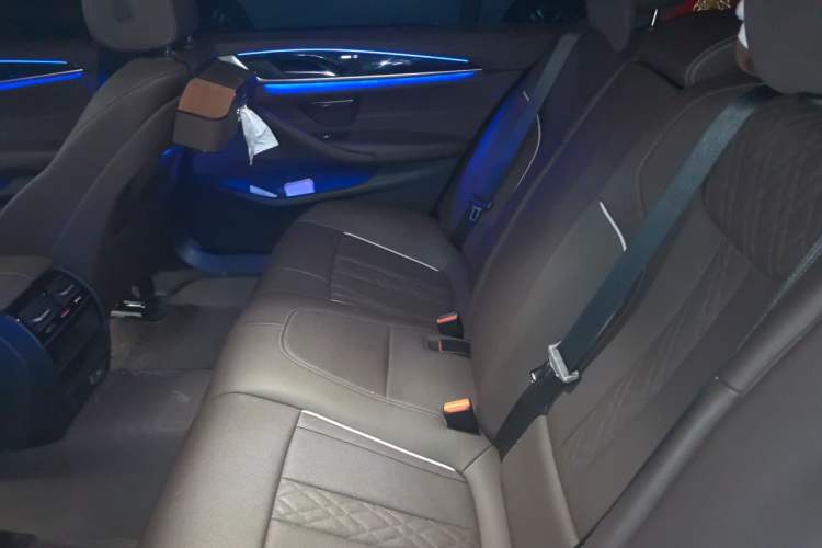 Used BMW 5 Series 2022 Restyled 525Li M Sport Package Left Rear Seat