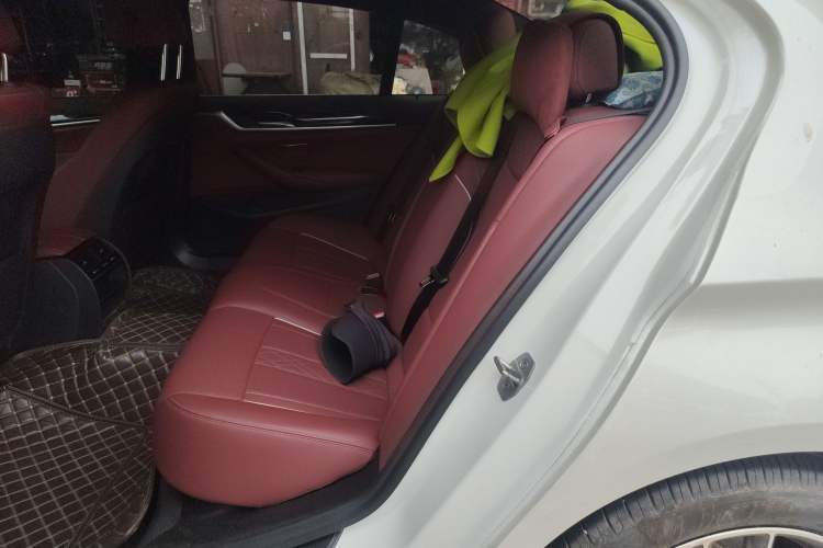 Used BMW 5 Series 2022 Restyled 525Li M Sport Package Left Rear Seat