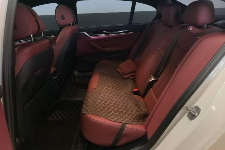 Used BMW 5 Series 2022 Second Facelift 525Li M Sport Package Left Rear Seat