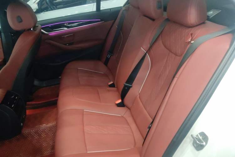 Used BMW 5 Series 2022 Restyled 525Li M Sport Package Left Rear Seat