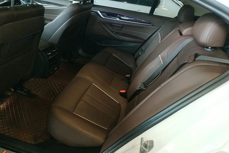 Used BMW 5 Series 2022 Restyled 525Li Luxury Package Left Rear Seat
