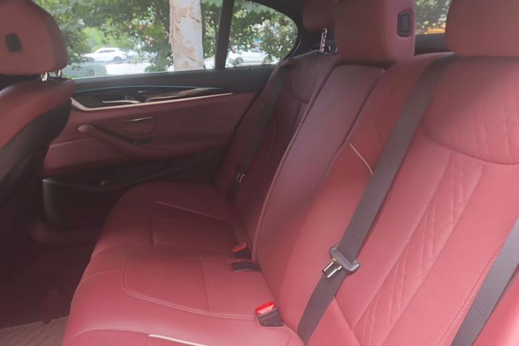 Used BMW 5 Series 2022 Second Facelift 525Li M Sport Package Left Rear Seat