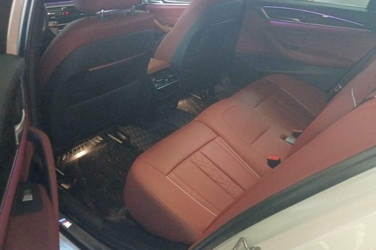 Used BMW 5 Series 2022 525Li M Sport Package Left Rear Seat