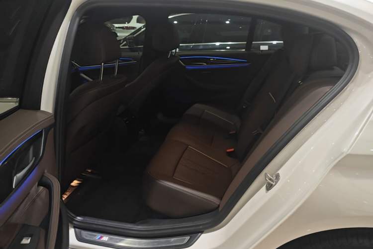 Used BMW 5 Series 2022 Second Facelift 525Li M Sport Package Left Rear Seat