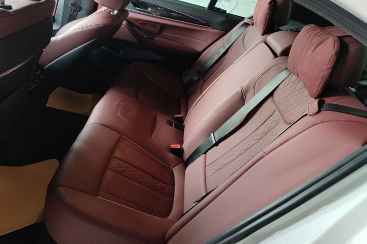 Used BMW 5 Series 2022 Restyled 525Li M Sport Package Left Rear Seat