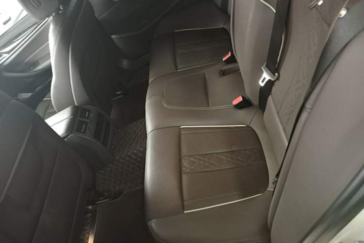 Used BMW 5 Series 2022 Restyled 525Li M Sport Package Left Rear Seat