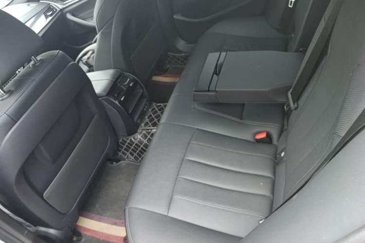 Used BMW 5 Series 2022 Second Facelift 525i M Sport Package Left Rear Seat