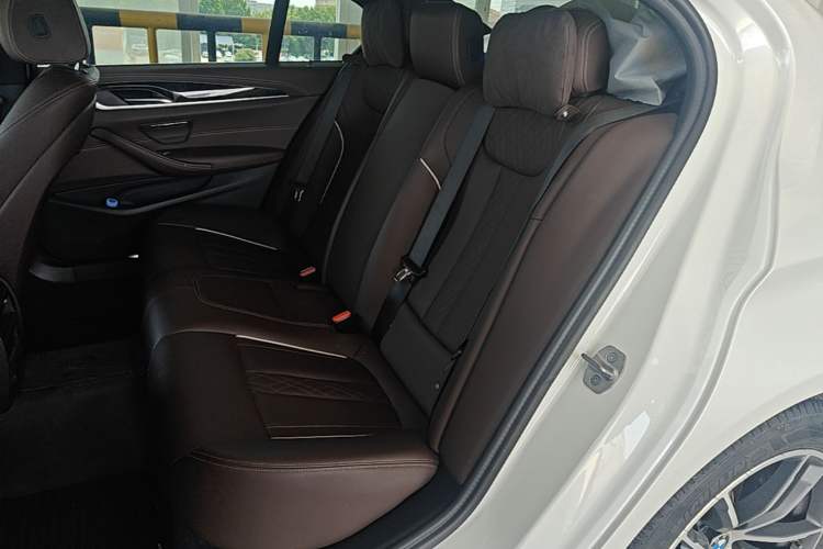 Used BMW 5 Series 2022 Restyled 525Li M Sport Package Left Rear Seat
